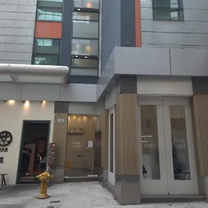 名樂居 At The Eden 香港